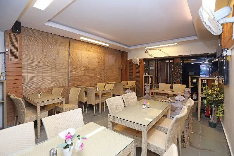 Super Oyo Collection O Hamilton Hotel Delhi  India